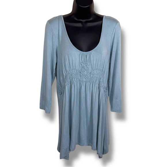 Large Kenar Blue Top 3/4 Sleeve Embroidered Accent Stretch Boho Bohemian - Picture 1 of 13